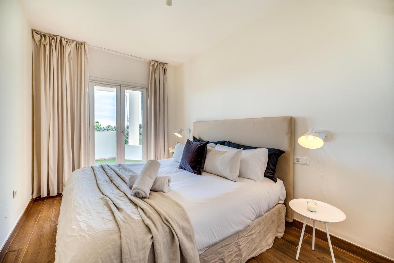 Vacation Marbella I Top 1 Puerto Banus Sea Front Rental, Renovated Exteriör bild
