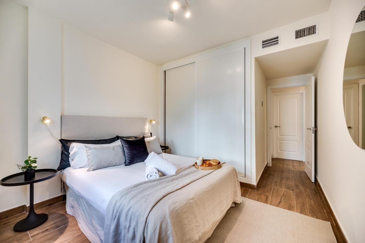 Vacation Marbella I Top 1 Puerto Banus Sea Front Rental, Renovated Exteriör bild