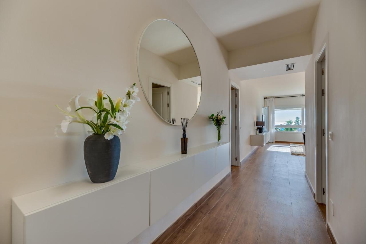 Vacation Marbella I Top 1 Puerto Banus Sea Front Rental, Renovated Exteriör bild