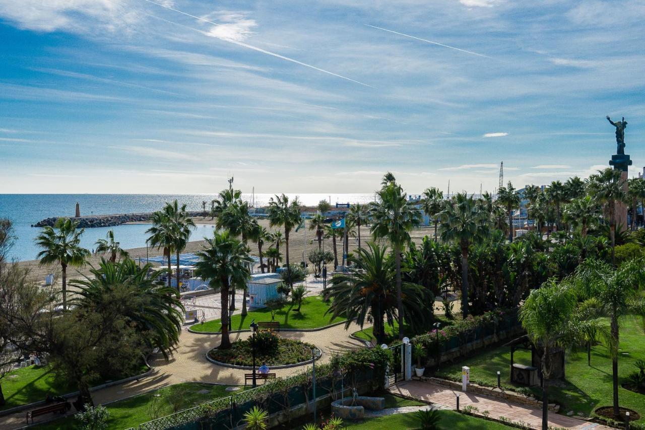 Vacation Marbella I Top 1 Puerto Banus Sea Front Rental, Renovated Exteriör bild