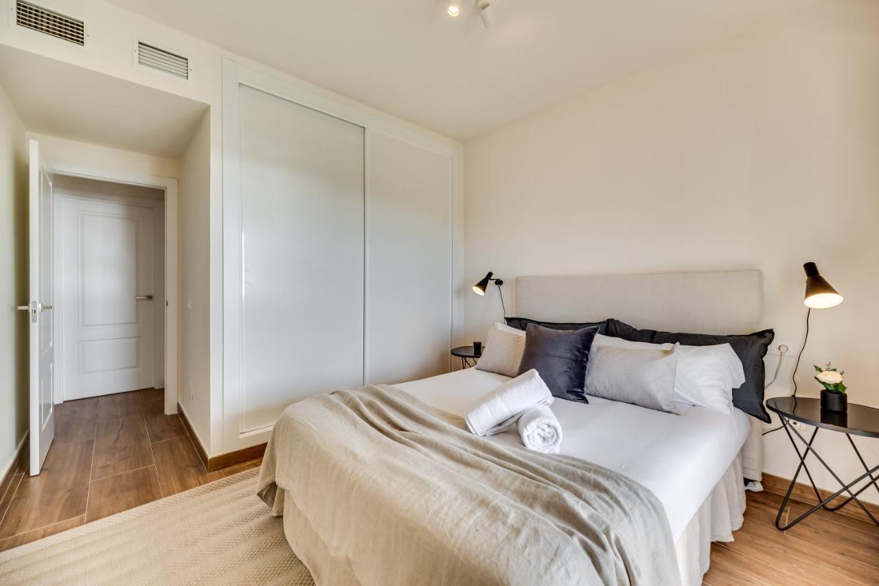 Vacation Marbella I Top 1 Puerto Banus Sea Front Rental, Renovated Exteriör bild